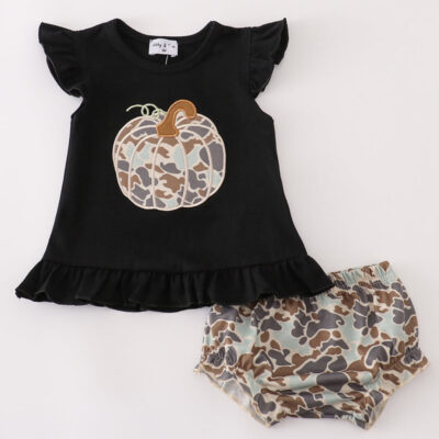 Little Girls Camouflage Pumpkin Applique Bloomer Set